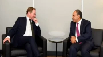 وزير الخارجية يركز على تعزيز العلاقات الثنائية وتطورات الأوضاع في غزة مع نظيره الهولندي 1